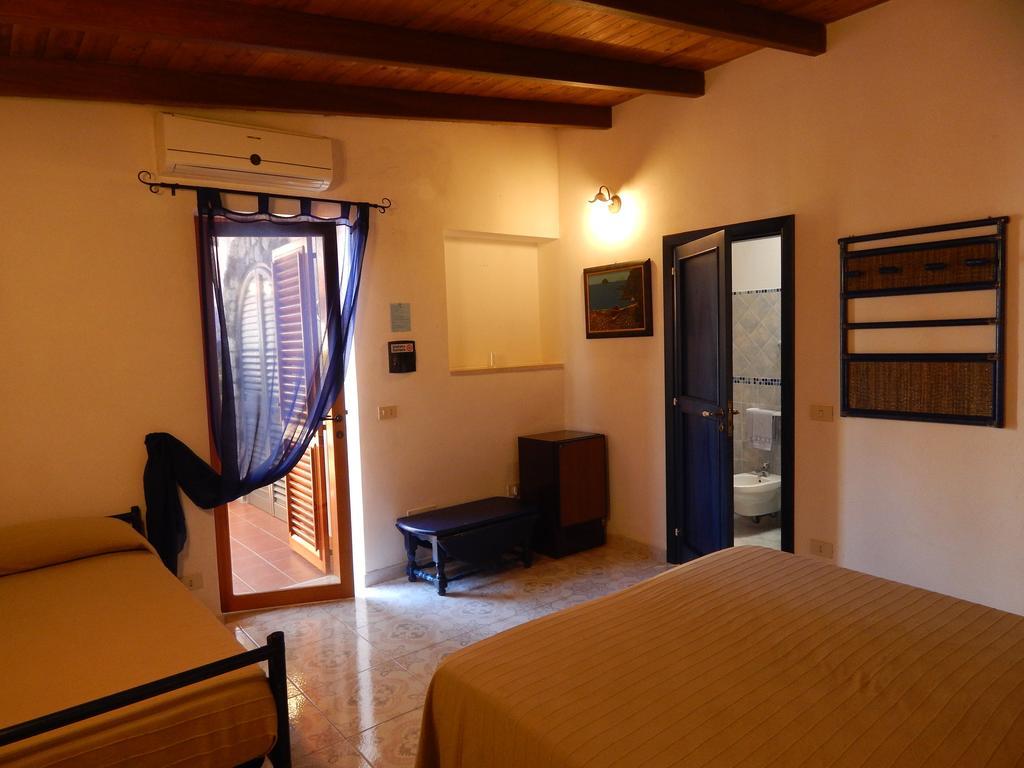 Casa Arcada Bed & Breakfast Vulcano  Bilik gambar